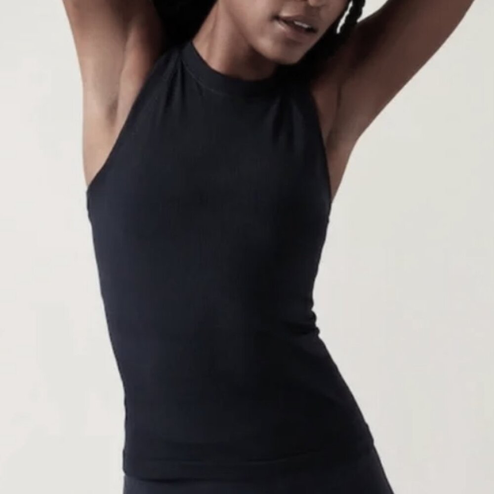 NWOT Athleta Renew Seamless Racerback Tank in Black Size M